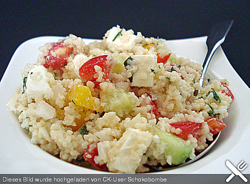 Couscous-Salat mit frischer Zitronen-Joghurt-Sauce