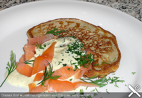 Buchweizen - Blini mit Lachs und Senfcreme