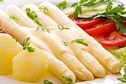 Spargel mit Sauce Hollandaise