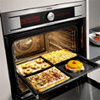 Quiche Lorraine, Schoko-Kirsch-Kuchen und Tomatenbrot mediterran