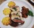 Zweierlei vom Lamm und H�hnchen, Ratatouille, Polentamakronen mit Bratenso�e