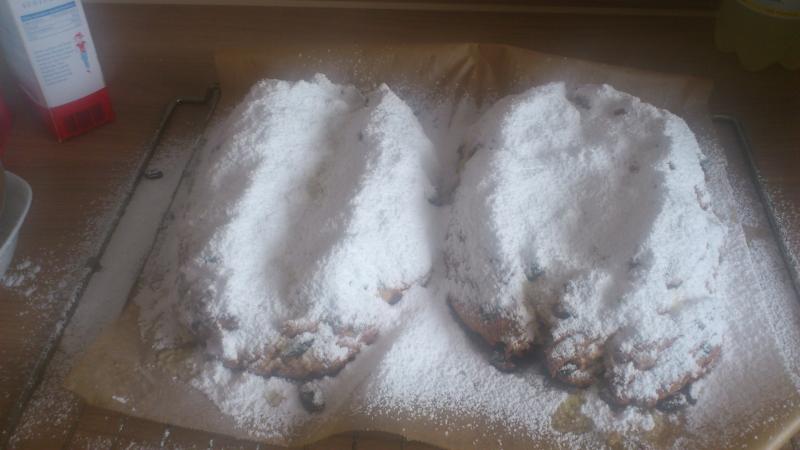 Rezept Oma Erzgebirgischen Rosinenstollen Fragen erfahrene Stollenb&auml;ckerinnen 796646733