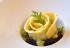 gerollte Kaninchencannelloni mit Morcheljus und Erbsenpesto