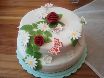 Torte Erstkommunion fertig 2050730413