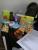 Osterwichtelpaket 2009, Inhalt: Eierlik�rkugel, Brotchips, Orangenmarmel. m. Kumquats, Kr�uter�l, Schafsk�se in W�rz�l, Kiwi-Apfel-Van.-Marmelade, Kokosl�mmchen, Cantuccini, Feigen-Senf-Marmelade