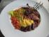 �touff�e-Taubenbr�stchen und -leber mit Steckr�benp�ree, Porreef�cher und Tomatenkonkassee