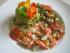 R�ucherfisch und Flusskrebse an Pestonudeln und buntem Gem�se