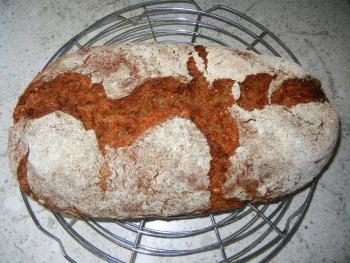 Brot Br&ouml;tchen backen 04 08 10 08 2012 4193670951
