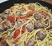 Linguine mit Hackbällchen und Pilzrahmsauce