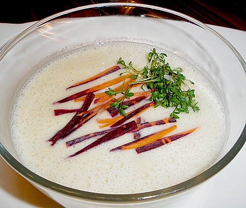 Smoothie von Topinambur, Kartoffel und Meerrettich fein