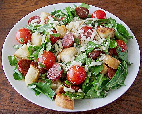 http://cdn.chefkoch.de/ck.de/rezepte/60/60186/69234-big-italienischer-brotsalat.jpg