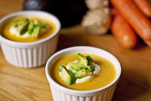 Carrot Soup with Ginger and Avocado (German)  |  Chefkoch.de